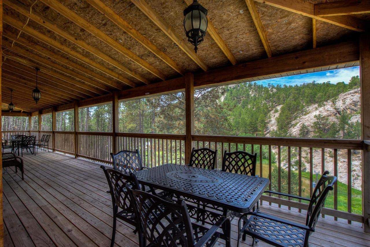 Eagle Pine Lodge Custer Exterior photo